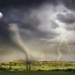 Gjendje e jashtezakonshme ne Michiganin Perendimor/ Tornadot shkaktojne deme te medha
